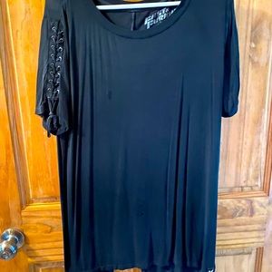 Plain black tee with tied sleeves